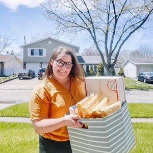 Meet the Posher!!! I am Haley! Hello!! :)